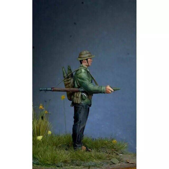 1/35 Resin Model Kit Vietnam War Vietnamese Soldier Unpainted - Model-Fan-Store