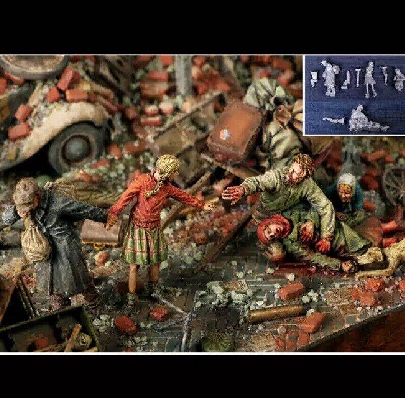 1/35 Resin Model Kit WW2 Refugees Miniature Unpainted - Model-Fan-Store