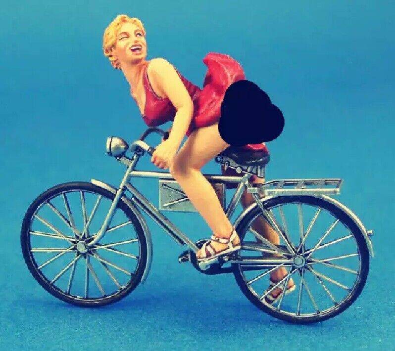 1/35 Resin Plastic Model Kits Nudes Beautiful Girl Monella (NO BIKE) Unpainted - Model-Fan-Store