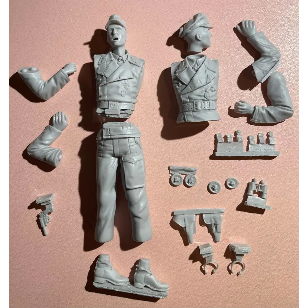 1/16 2pcs Resin Model Kit German Soldiers Tank Crew no tank WW2 Unpainted - Model-Fan-Store