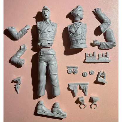 1/16 2pcs Resin Model Kit German Soldiers Tank Crew no tank WW2 Unpainted - Model-Fan-Store