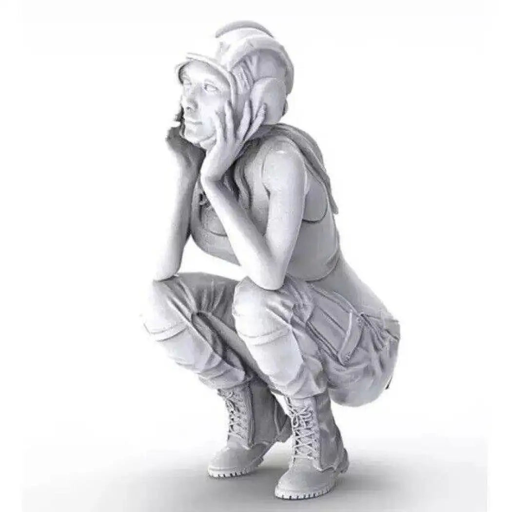 1/20 Resin Model Kit Modern Beautiful Girl in a Tank Helmet Unpainted ...