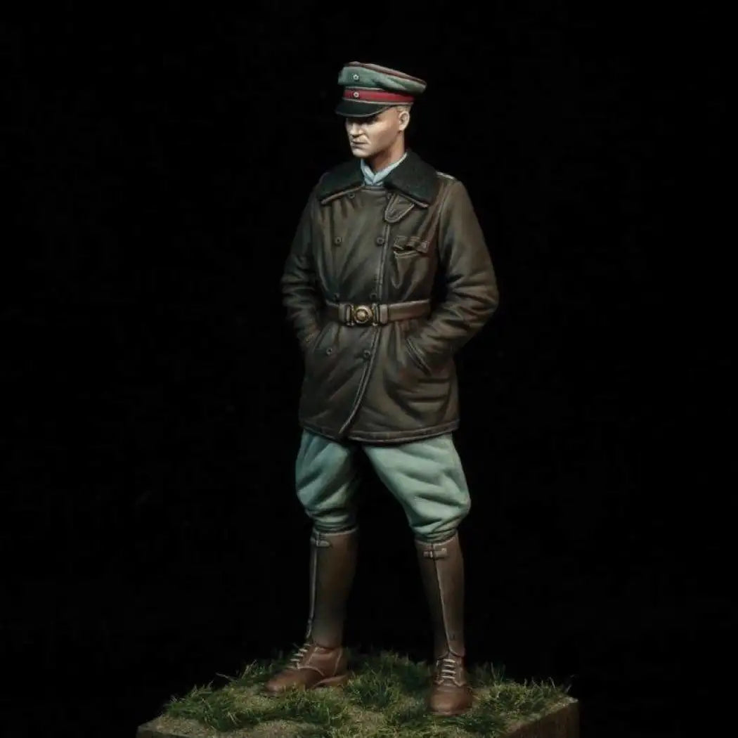 1/32 Resin Model Kit Soviet Officer Red Army WW2 Unpainted – Model-Fan ...