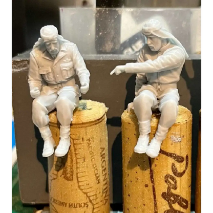 1/35 2pcs Resin Model Kit British Soldiers Desert Patrol no car WW2 Unpainted - Model-Fan-Store