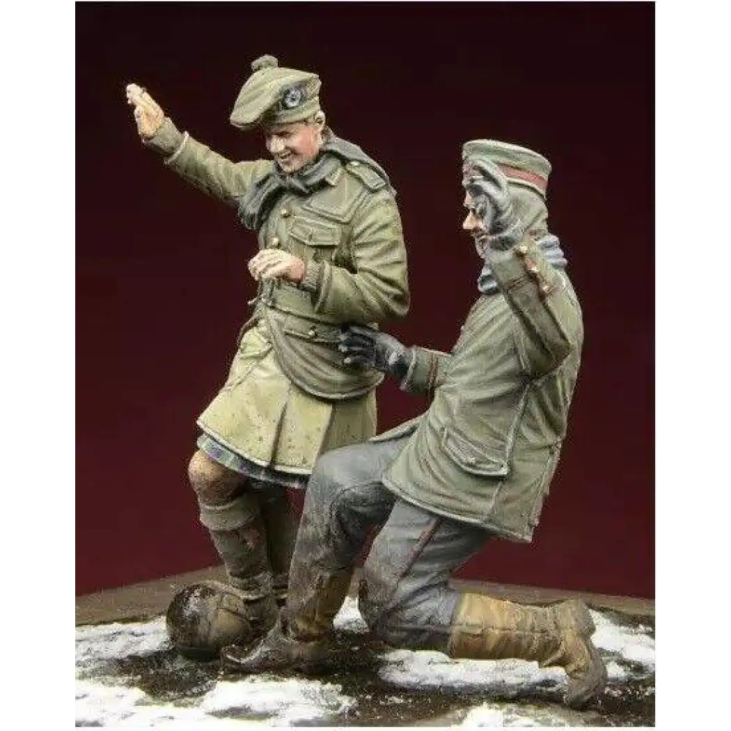 1/35 2pcs Resin Model Kit German & British Soldiers Play Football WW1 Unpainted - Model-Fan-Store