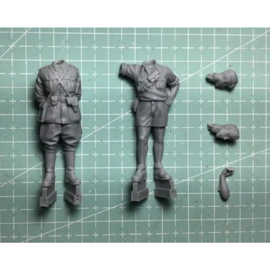 1/35 2pcs Resin Model Kit Italian Officer and Soldier WW2 Unpainted - Model-Fan-Store