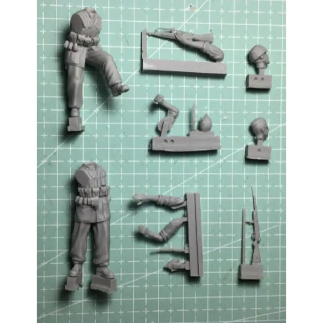 1/35 2pcs Resin Model Kit Italian Soldier Infantry WW2 Unpainted - Model-Fan-Store