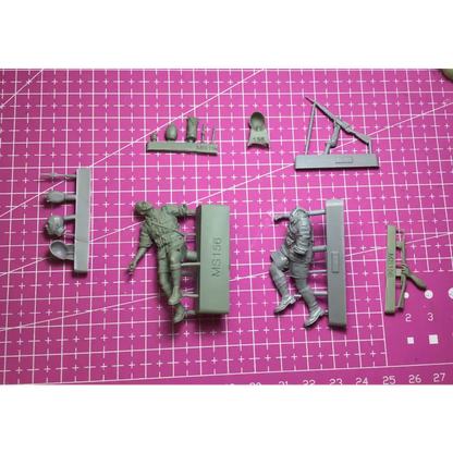 1/35 2pcs Resin Model Kit Italian Soldiers Infantry Defensive WW2 Unpainted - Model-Fan-Store