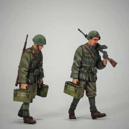 1/35 2pcs Resin Model Kit Italian Soldiers Infantry Defensive WW2 Unpainted - Model-Fan-Store