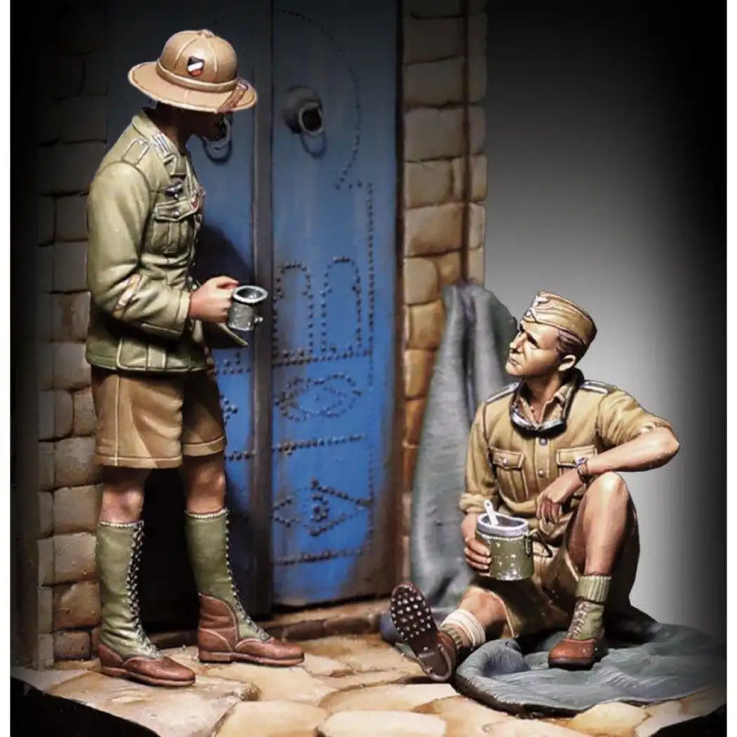 1/35 2pcs Resin Model Kit Italian Soldiers Infantry in Rest WW2 Unpainted - Model-Fan-Store