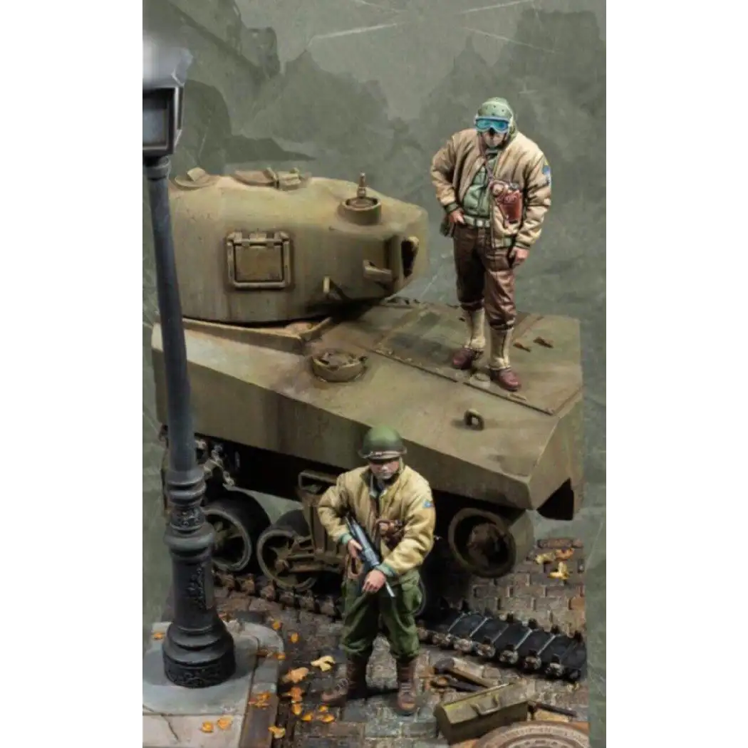 1/35 2pcs Resin Model Kit US Tank Crew with base WW2 Unpainted - Model-Fan-Store