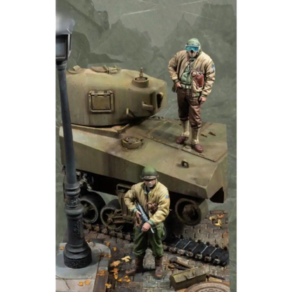 1/35 2pcs Resin Model Kit US Tank Crew with base WW2 Unpainted - Model-Fan-Store