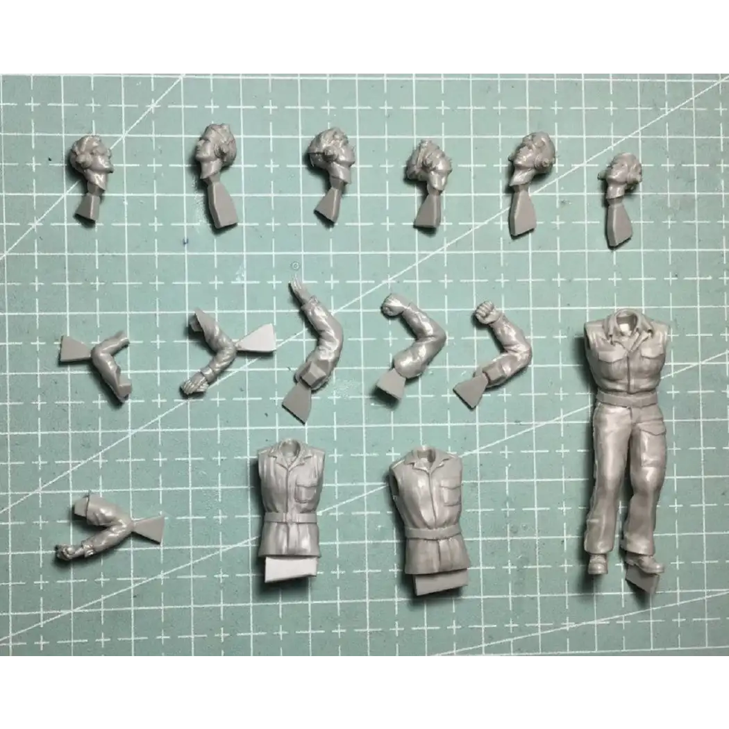 1/35 3pcs Resin Model Kit British Soldiers Tank Crew WW2 Unpainted - Model-Fan-Store