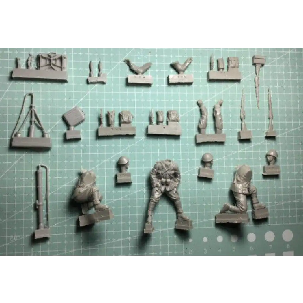 1/35 3pcs Resin Model Kit Italian Soldier Artillery WW2 Unpainted - Model-Fan-Store