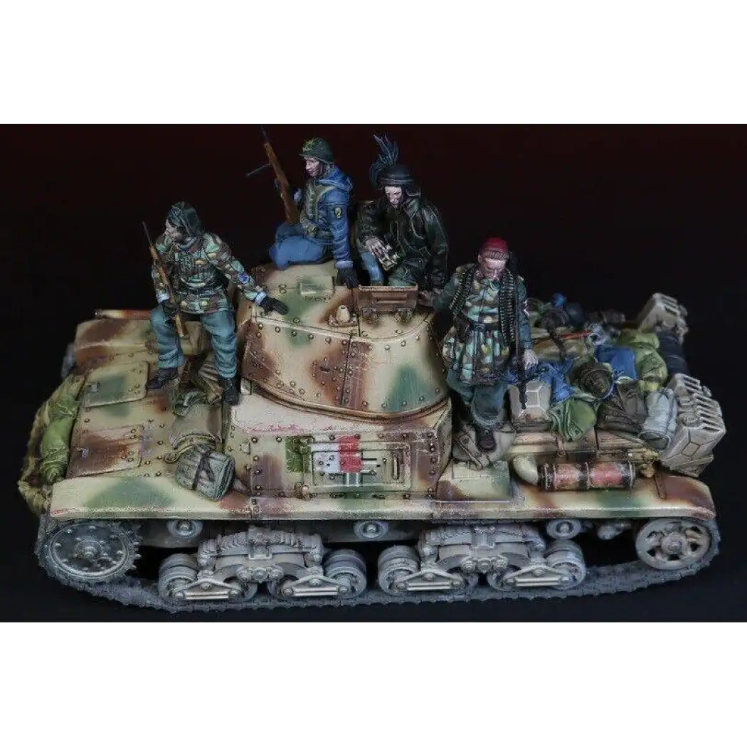 1/35 4pcs Resin Model Kit Italian Soldiers Tank Crew WW2 Unpainted - Model-Fan-Store