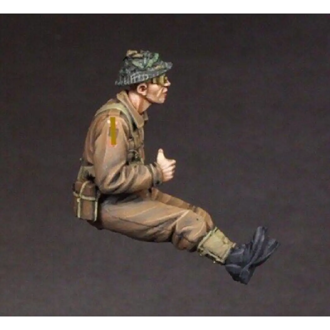 1/35 Resin Model Kit British Soldier Driver WW2 Unpainted - Model-Fan-Store