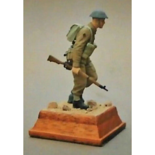 1/35 Resin Model Kit British Soldier Infantryman WW2 Unpainted - Model-Fan-Store