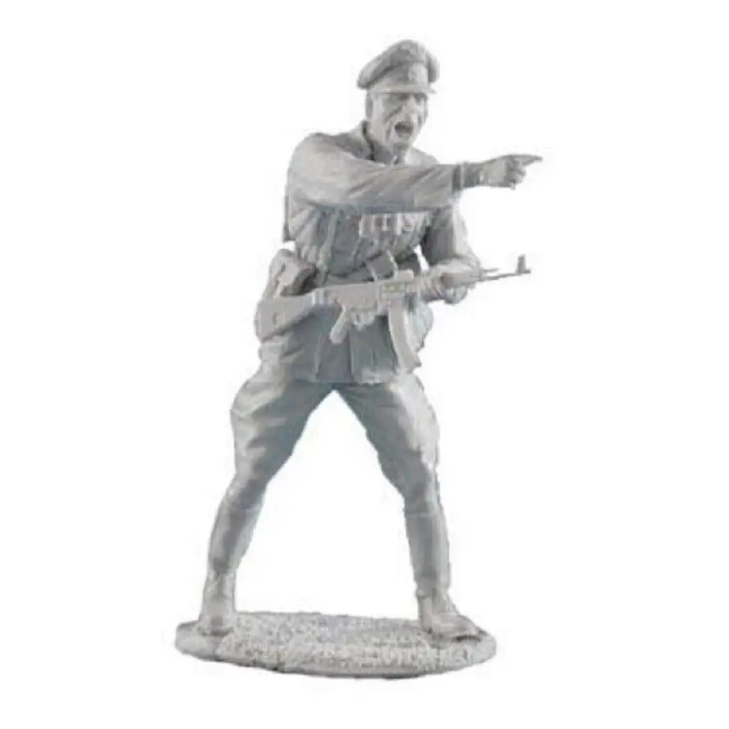 1/35 Resin Model Kit German Officer Soldier Infantryman WW2 Unpainted - Model-Fan-Store