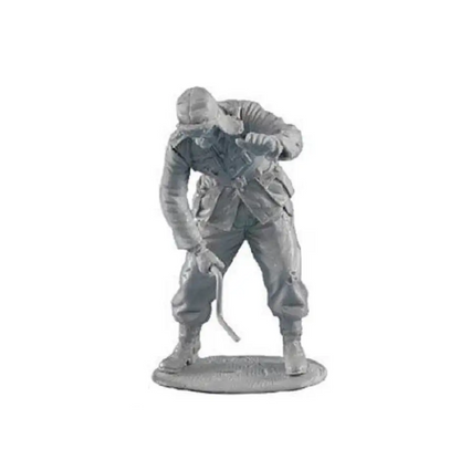 1/35 Resin Model Kit German Soldier Driver Starts the Car WW2 Unpainted - Model-Fan-Store