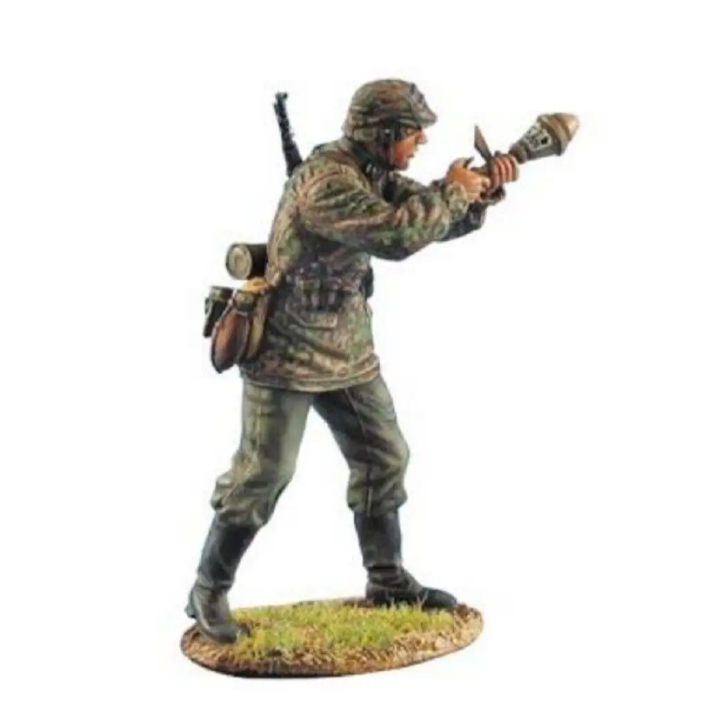 1/35 Resin Model Kit German Soldier Infantryman Faustpatrone WW2 Unpainted - Model-Fan-Store