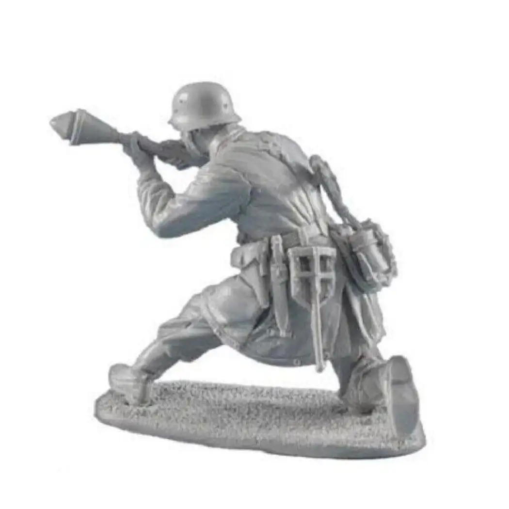 1/35 Resin Model Kit German Soldier Infantryman Faustpatrone WW2 Unpainted - Model-Fan-Store