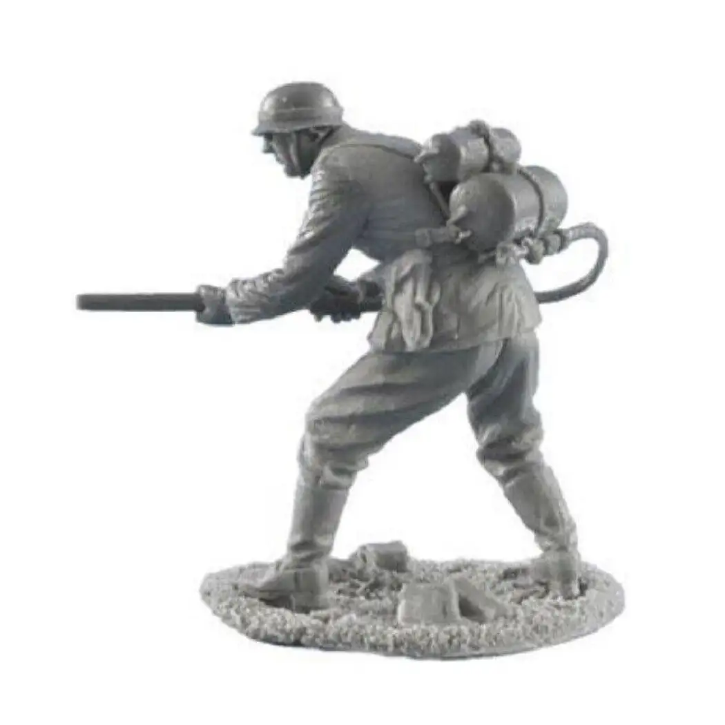 1/35 Resin Model Kit German Soldier Infantryman Flamethrower WW2 Unpainted - Model-Fan-Store