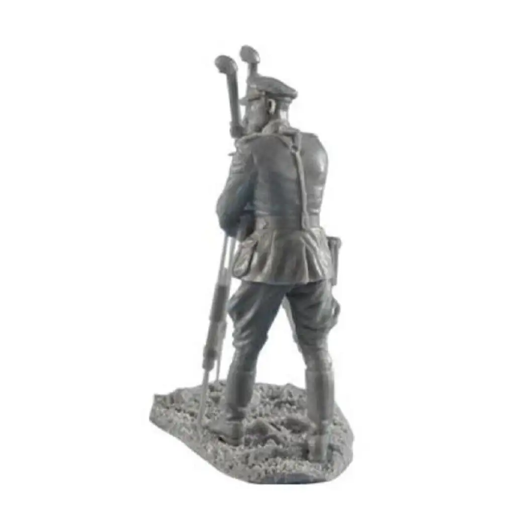 1/35 Resin Model Kit German Soldier Infantryman Photograph WW2 Unpainted - Model-Fan-Store