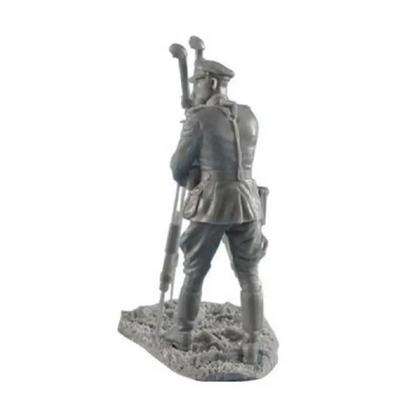 1/35 Resin Model Kit German Soldier Infantryman Photograph WW2 Unpainted - Model-Fan-Store