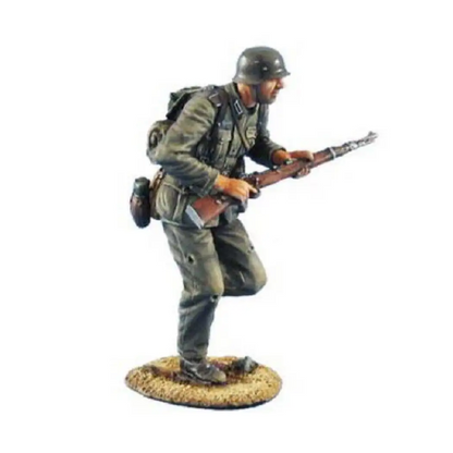 1/35 Resin Model Kit German Soldier Infantryman Rush WW2 Unpainted - Model-Fan-Store