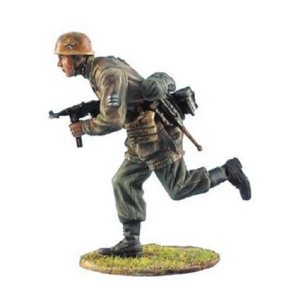 1/35 Resin Model Kit German Soldier Infantryman Rush WW2 Unpainted - Model-Fan-Store