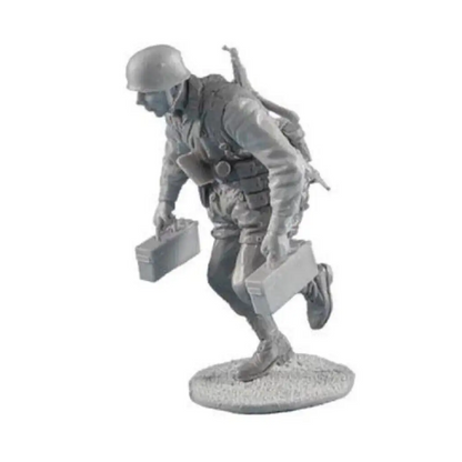 1/35 Resin Model Kit German Soldier Infantryman Rush WW2 Unpainted - Model-Fan-Store