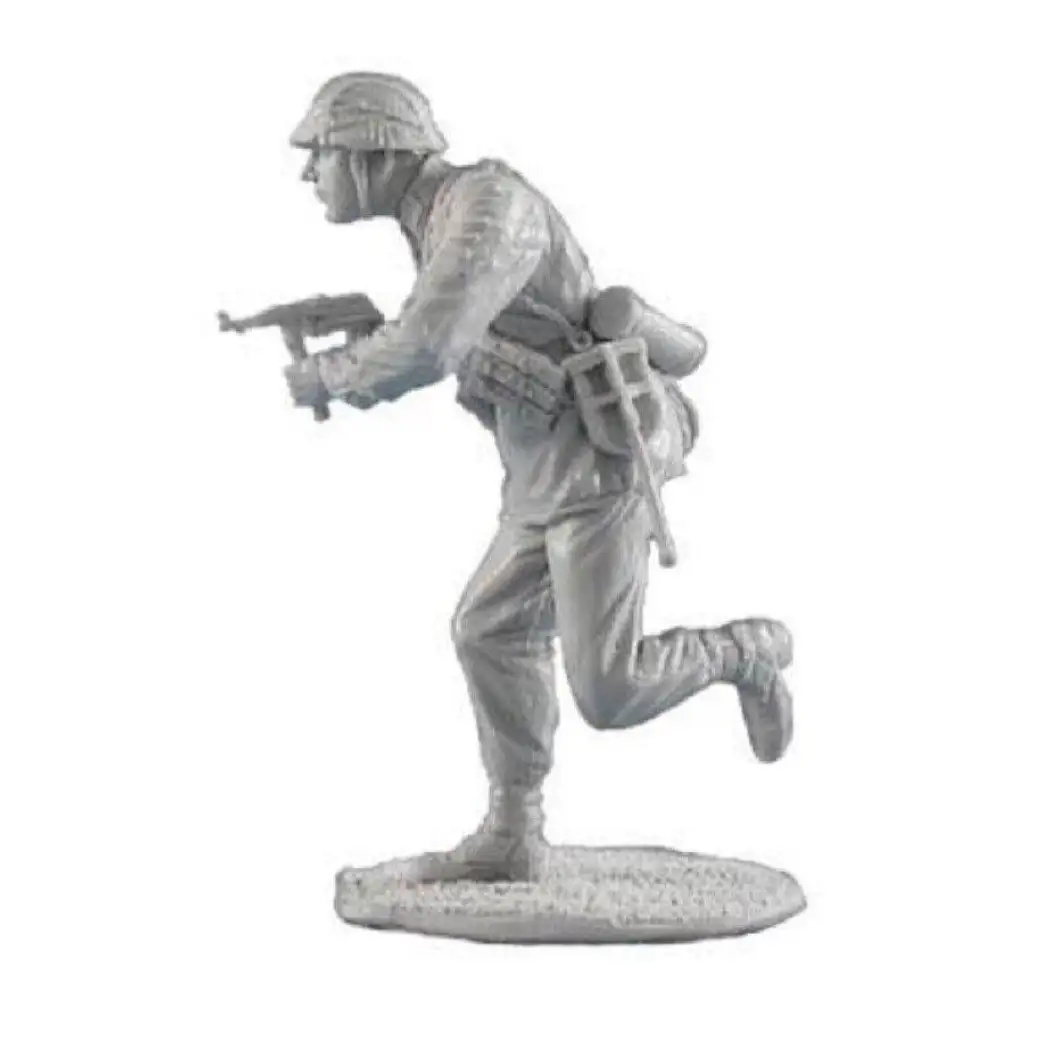 1/35 Resin Model Kit German Soldier Infantryman Rush WW2 Unpainted - Model-Fan-Store