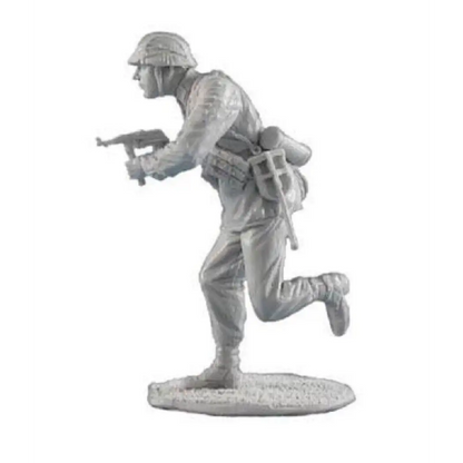 1/35 Resin Model Kit German Soldier Infantryman Rush WW2 Unpainted - Model-Fan-Store