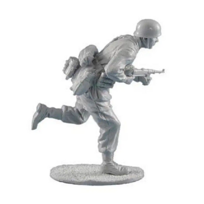 1/35 Resin Model Kit German Soldier Infantryman Rush WW2 Unpainted - Model-Fan-Store