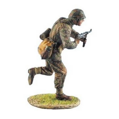 1/35 Resin Model Kit German Soldier Infantryman Rush WW2 Unpainted - Model-Fan-Store