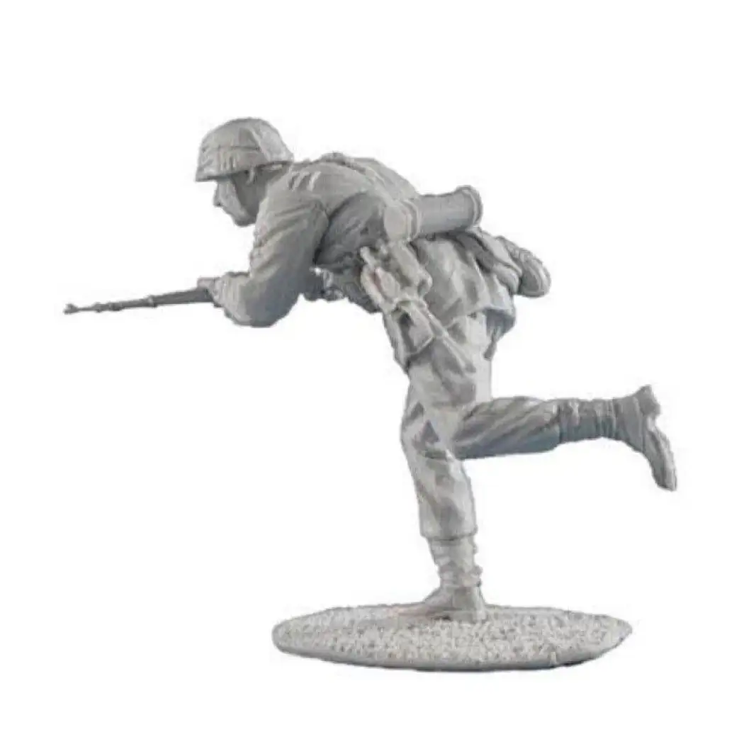 1/35 Resin Model Kit German Soldier Infantryman Rush WW2 Unpainted - Model-Fan-Store