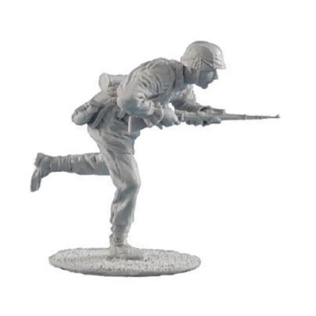 1/35 Resin Model Kit German Soldier Infantryman Rush WW2 Unpainted - Model-Fan-Store