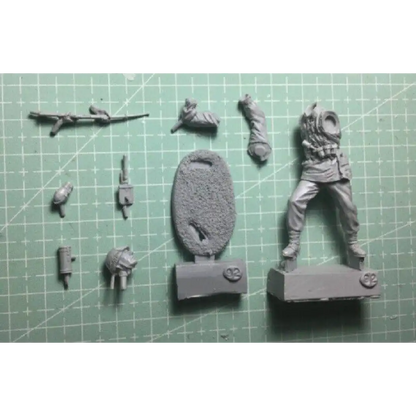 1/35 Resin Model Kit German Soldier Infantryman Shooting Position WW2 Unpainted - Model-Fan-Store