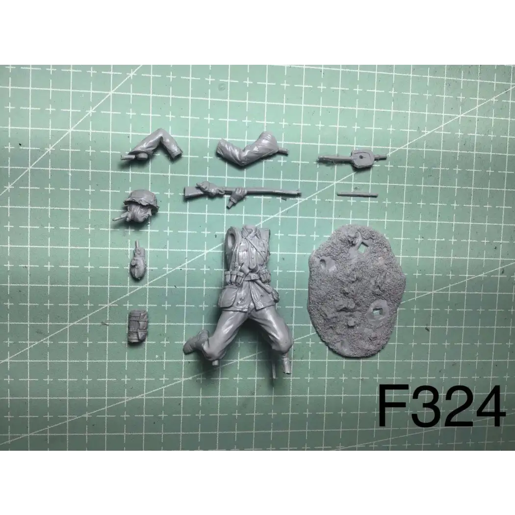 1/35 Resin Model Kit German Soldier Infantryman Shooting Position WW2 Unpainted - Model-Fan-Store