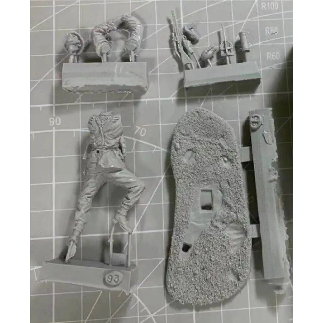 1/35 Resin Model Kit German Soldier Infantryman Shooting Position WW2 Unpainted - Model-Fan-Store