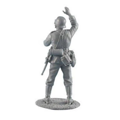 1/35 Resin Model Kit German Soldier Infantryman WW2 Unpainted - Model-Fan-Store