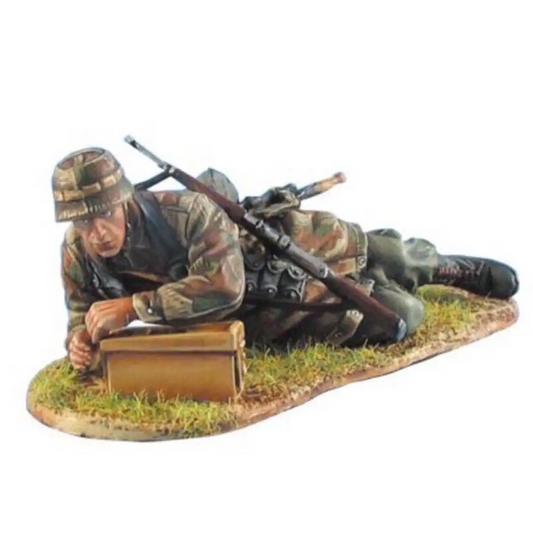 1/35 Resin Model Kit German Soldier Infantryman WW2 Unpainted - Model-Fan-Store