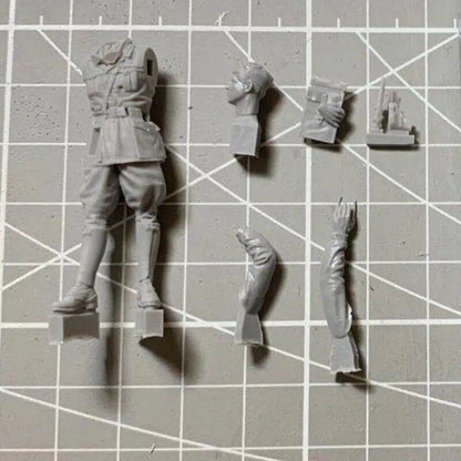 1/35 Resin Model Kit Italian Officer Soldier Africa WW2 Unpainted - Model-Fan-Store