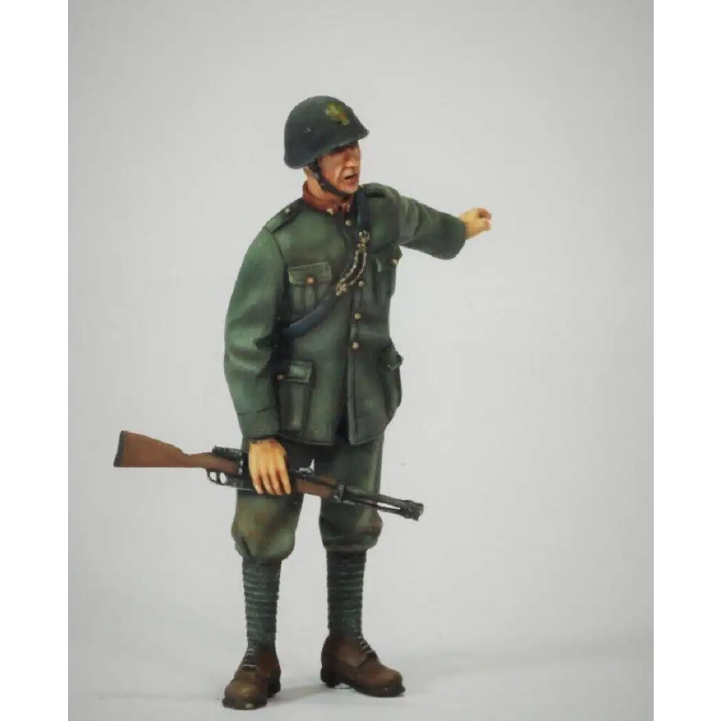 1/35 Resin Model Kit Italian Soldier Infantryman Checkpoint WW2 Unpainted - Model-Fan-Store