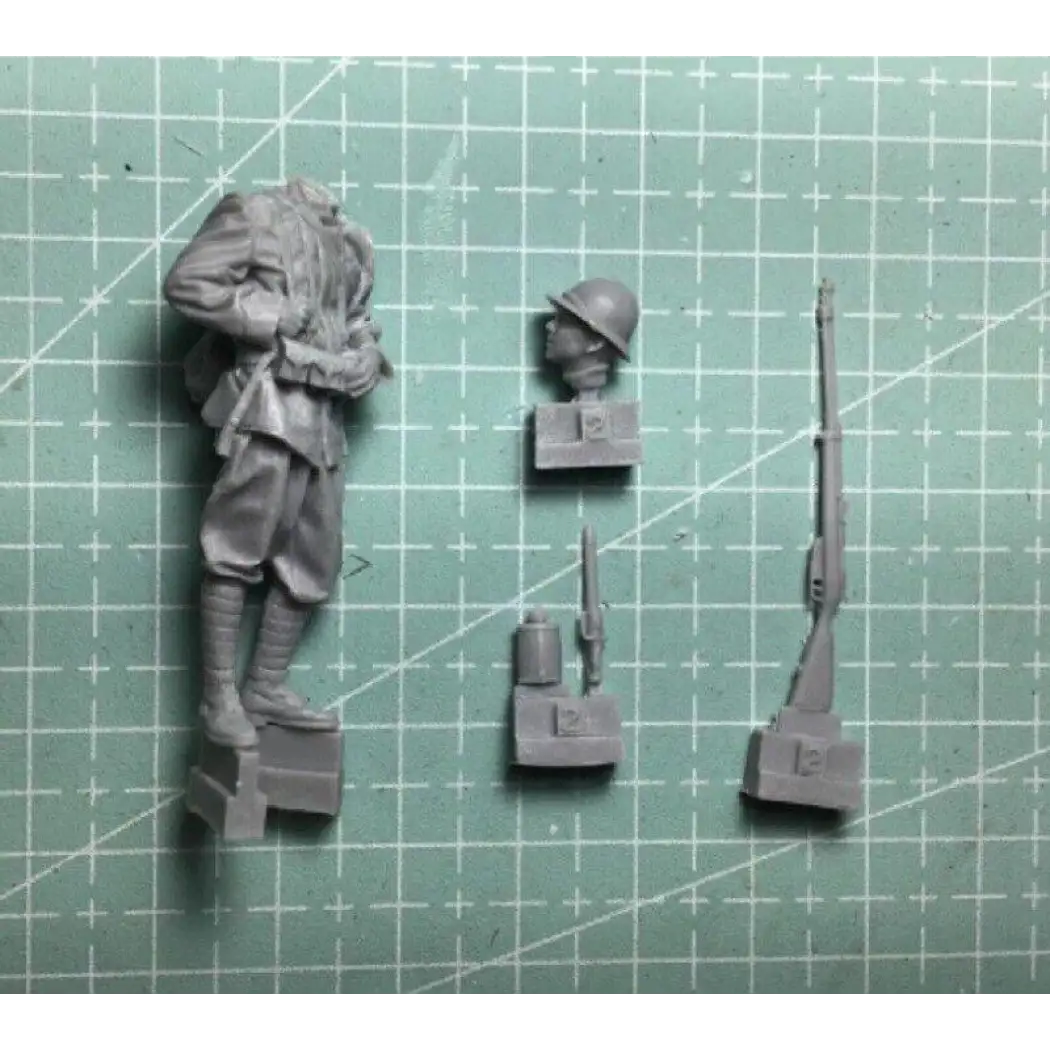 1/35 Resin Model Kit Italian Soldier Infantryman WW1 Unpainted - Model-Fan-Store