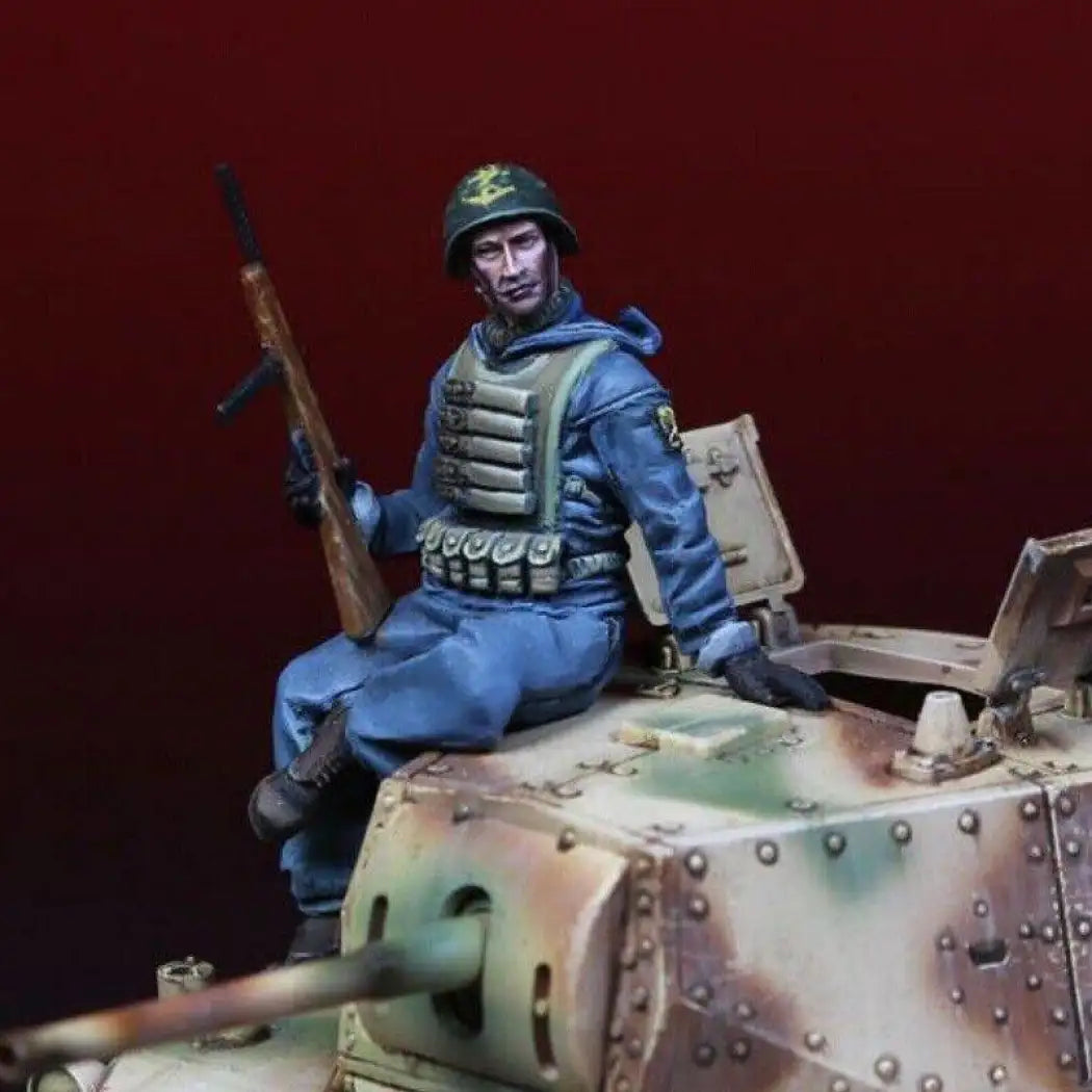 1/35 Resin Model Kit Italian Soldier Tank Crew WW2 Unpainted - Model-Fan-Store