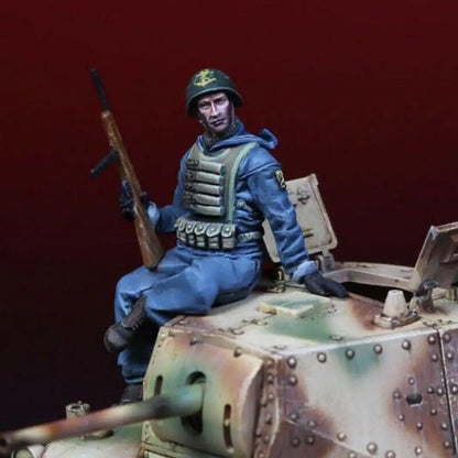 1/35 Resin Model Kit Italian Soldier Tank Crew WW2 Unpainted - Model-Fan-Store