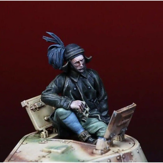 1/35 Resin Model Kit Italian Soldier Tank Crew WW2 Unpainted - Model-Fan-Store