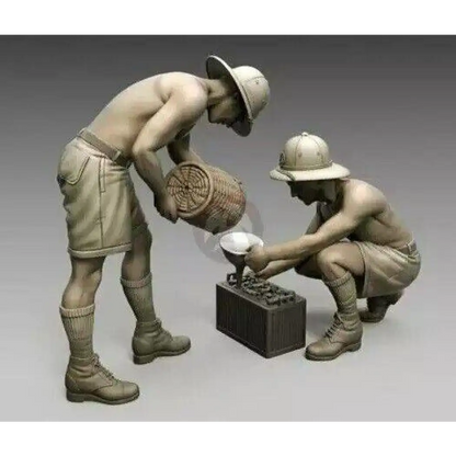 1/35 Resin Model Kit Italian Soldiers Africa Corps Charging WW2 Unpainted - Model-Fan-Store