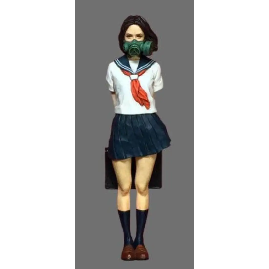 1/35 Resin Model Kit Modern Asian Girl in a Gas Mask Schoolgirl Unpainted - Model-Fan-Store